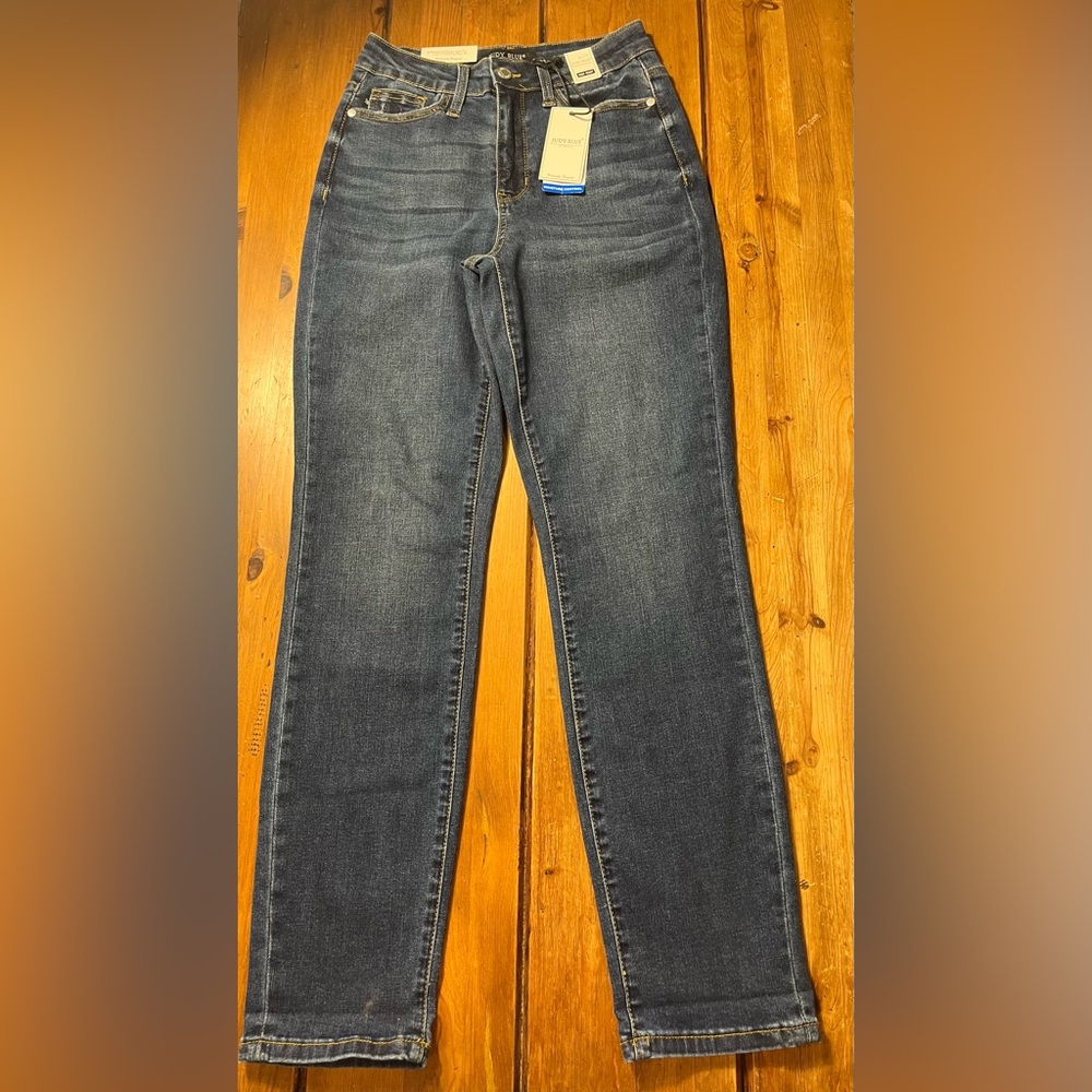 Judy Blue Dark Wash NWT highwaist Boyfriend Jean - Indigo Blue